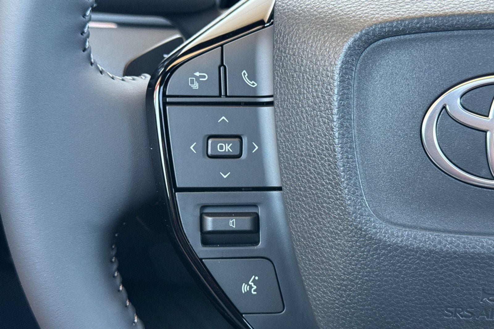 New 2026 Toyota C-HR AWD/4WD image 28