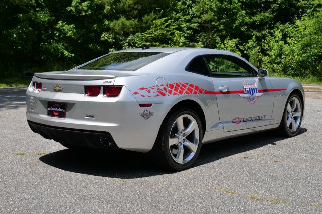 Used 2010 Chevrolet Camaro SS RWD image 15