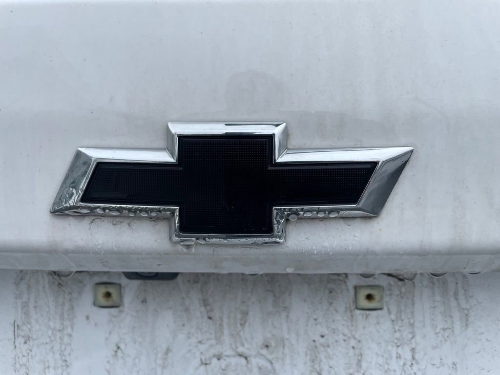 Used 2023 Chevrolet Equinox RS image 3