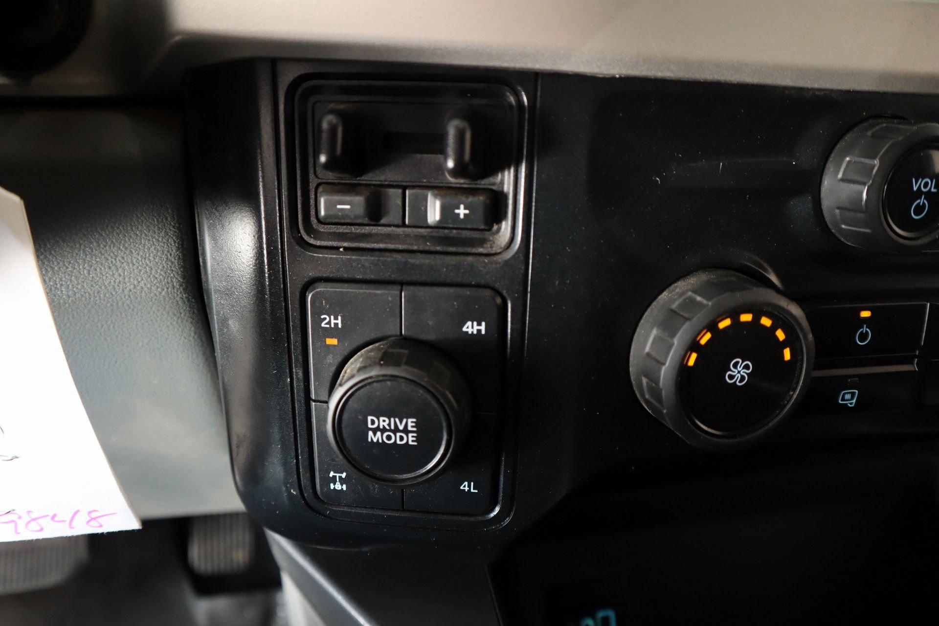 Used 2024 Ford F250 XLT w/ FX4 Off-Road Package image 7