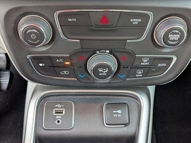 Used 2019 Jeep Compass Latitude FWD image 14