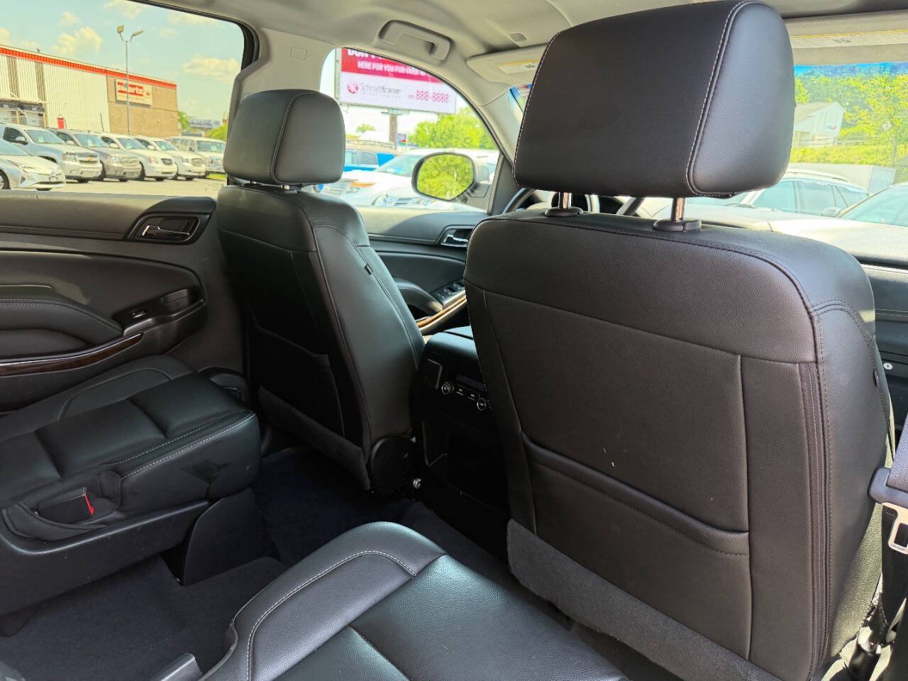 Used 2019 Chevrolet Suburban 3500 LT AWD/4WD image 41