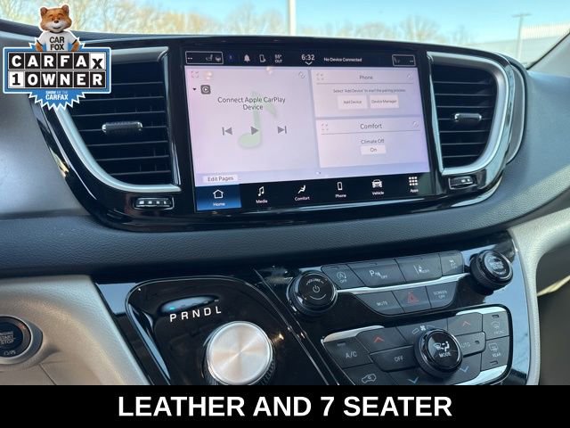 Used 2024 Chrysler Pacifica Touring-L FWD image 4