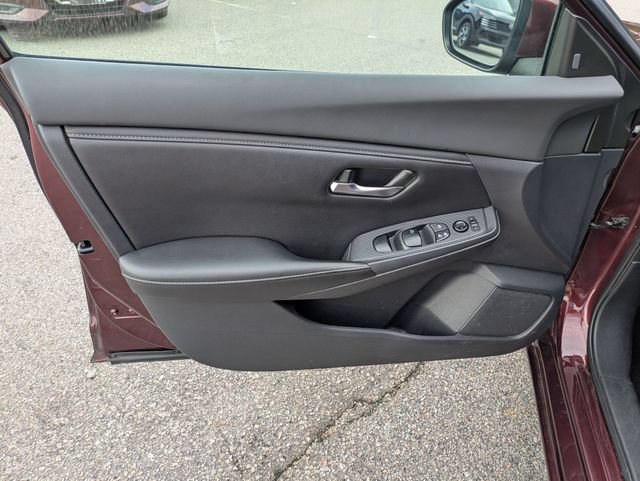 Used 2022 Nissan Sentra SV FWD image 11