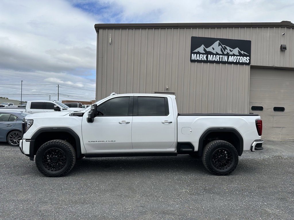 Used 2025 GMC Sierra 3500 Denali Ultimate image 4