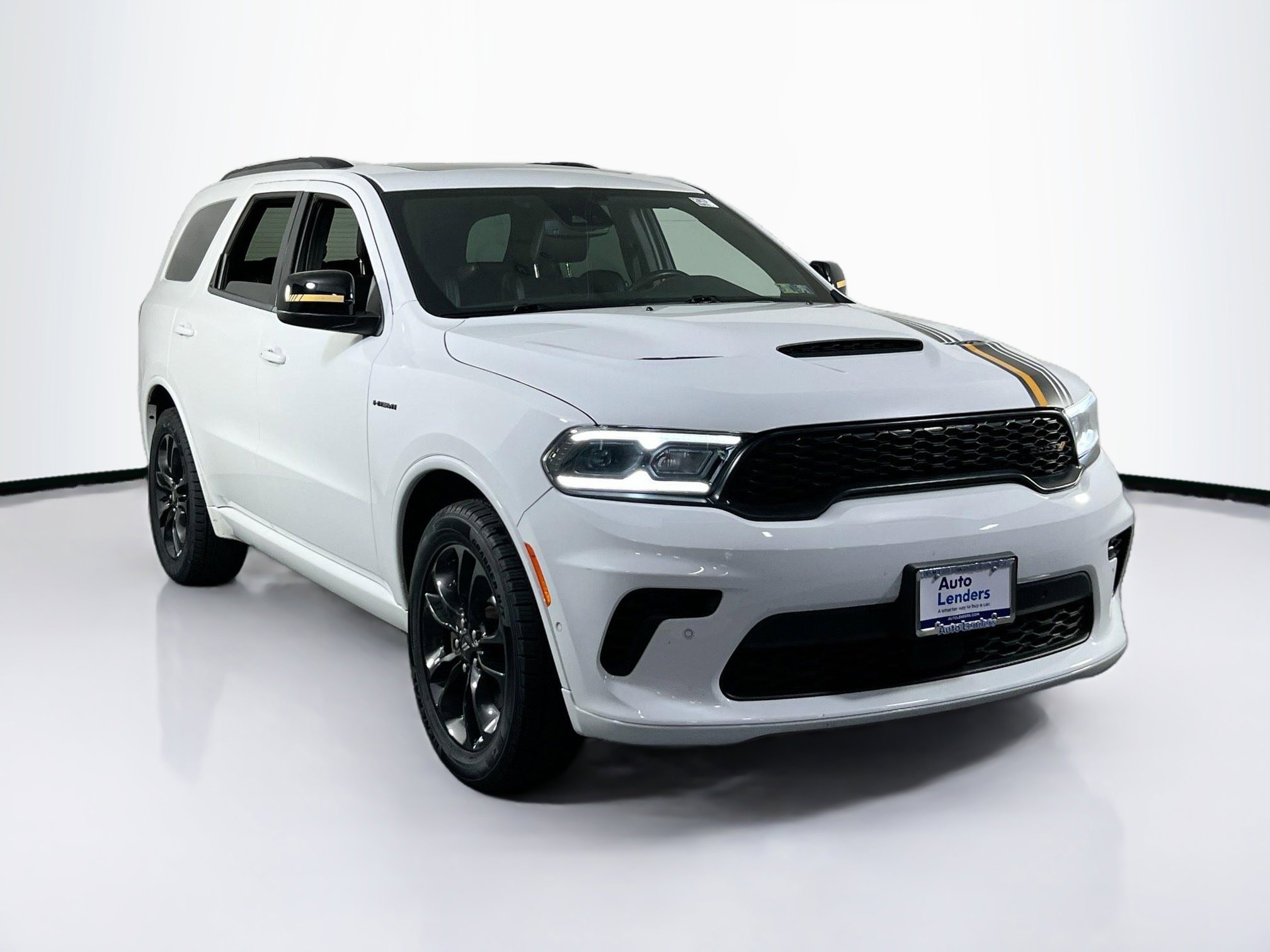 Used 2023 Dodge Durango R/T w/ Hemi Orange Plus Package image 3