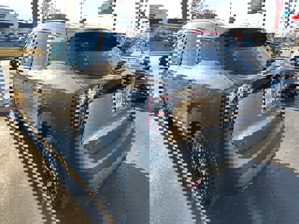 Used 2026 Nissan Kicks SV image 5