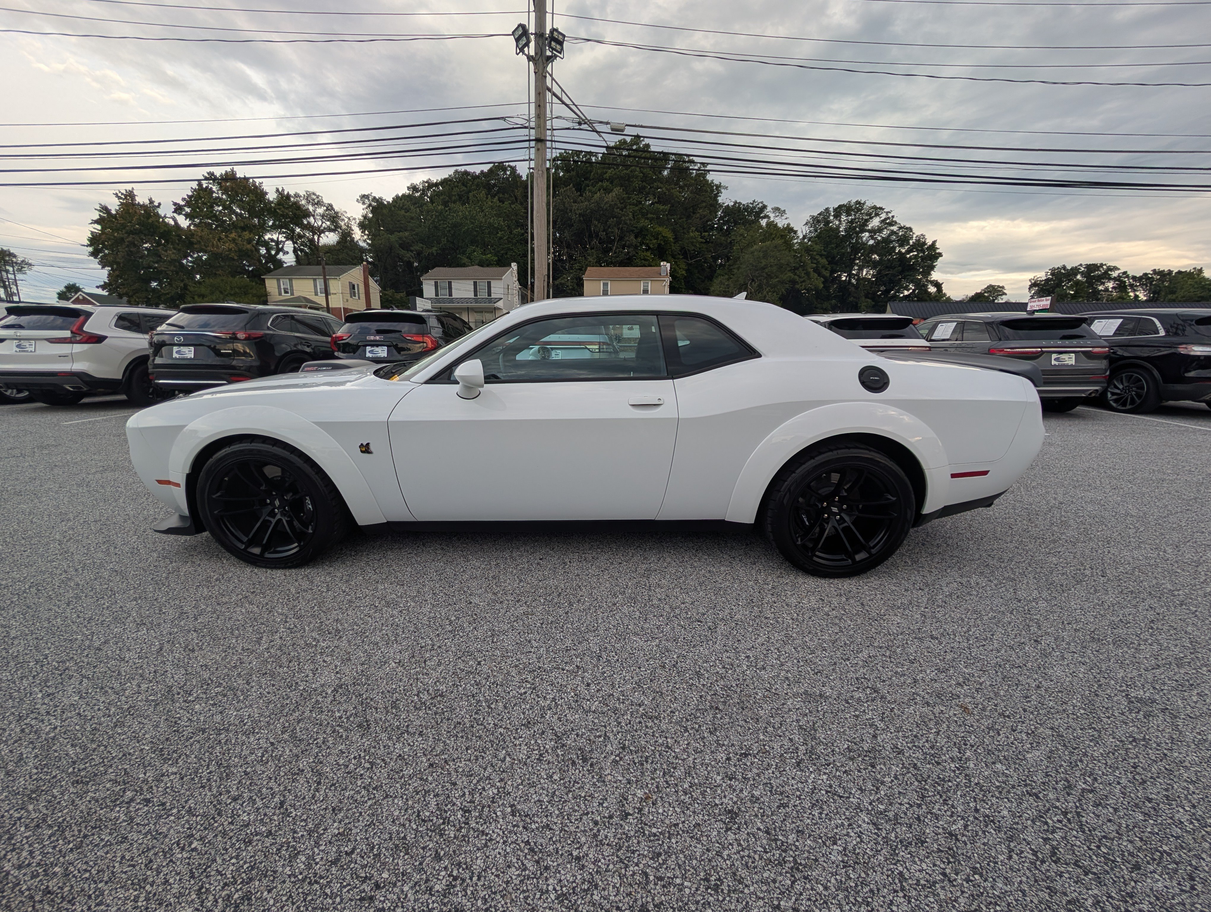 Used 2022 Dodge Challenger R/T Scat Pack RWD image 3