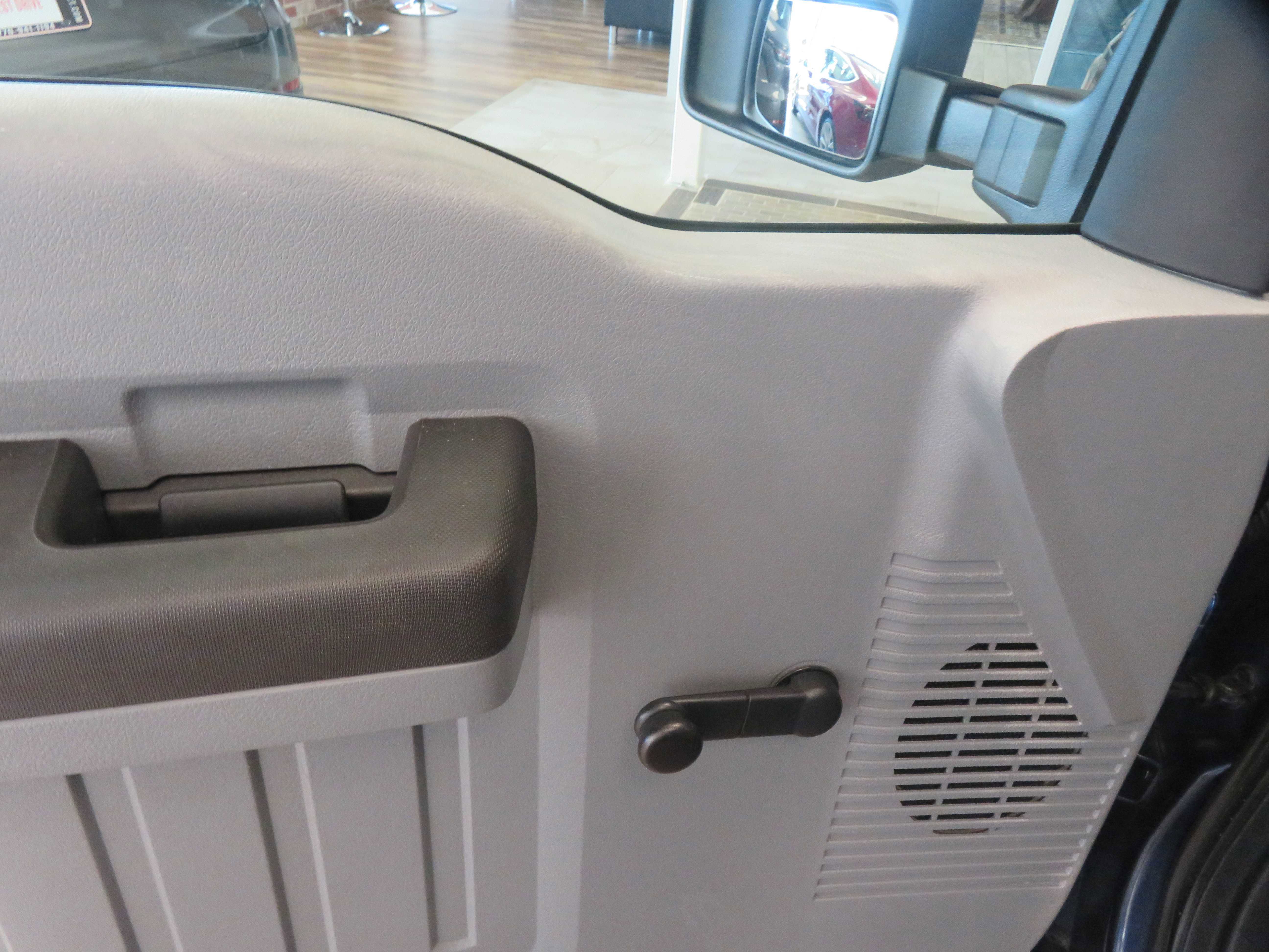 Used 2016 Ford F250 XL RWD image 14