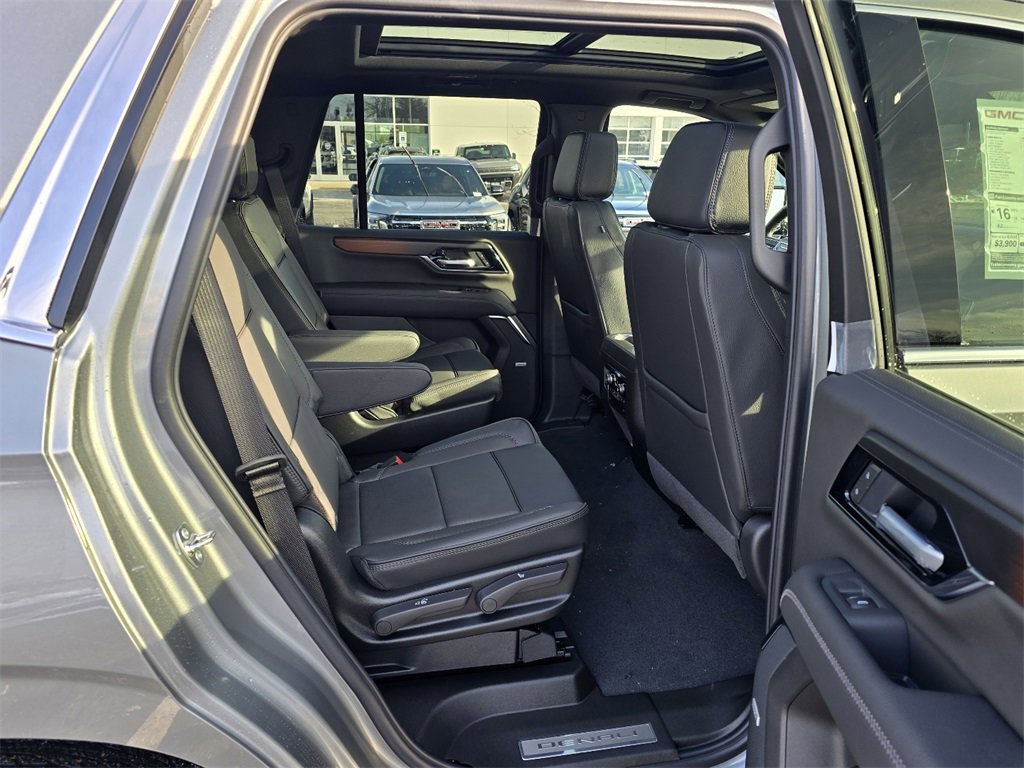 New 2026 GMC Yukon Denali image 32