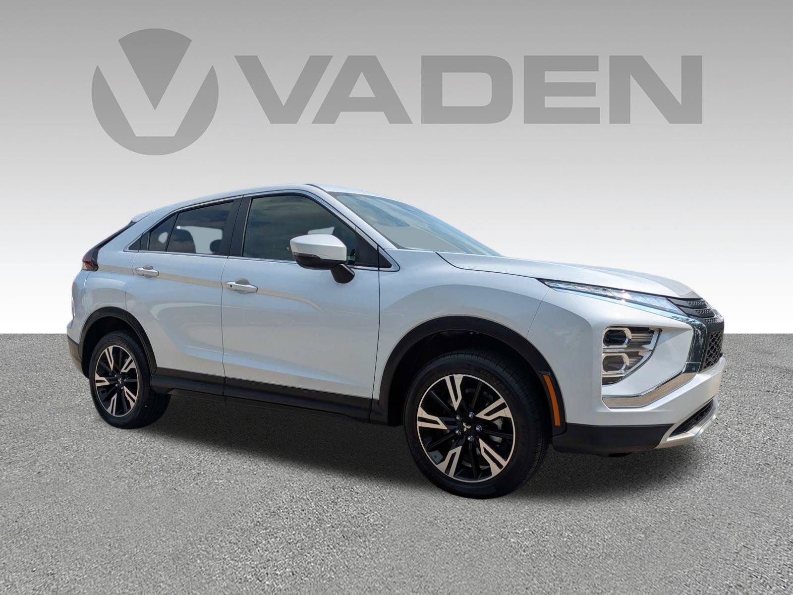 Used 2025 Mitsubishi Eclipse Cross SE AWD/4WD image 3