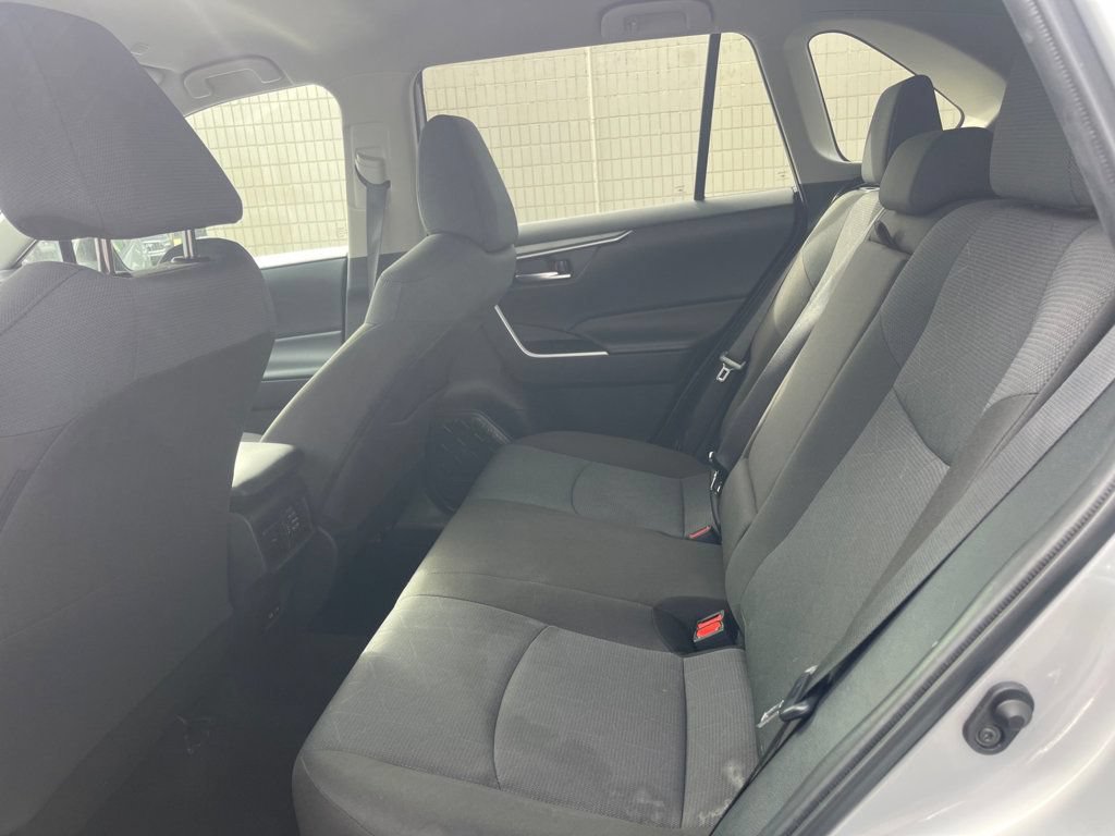 Used 2025 Toyota RAV4 XLE AWD/4WD image 13