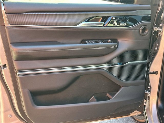 Used 2024 Jeep Grand Wagoneer L Series II w/ Quick Order Packagew 28T image 22