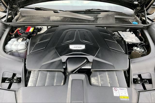 Used 2022 Porsche Cayenne AWD/4WD image 9