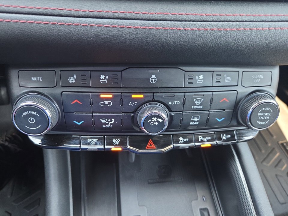 Used 2022 Dodge Durango R/T AWD/4WD image 22