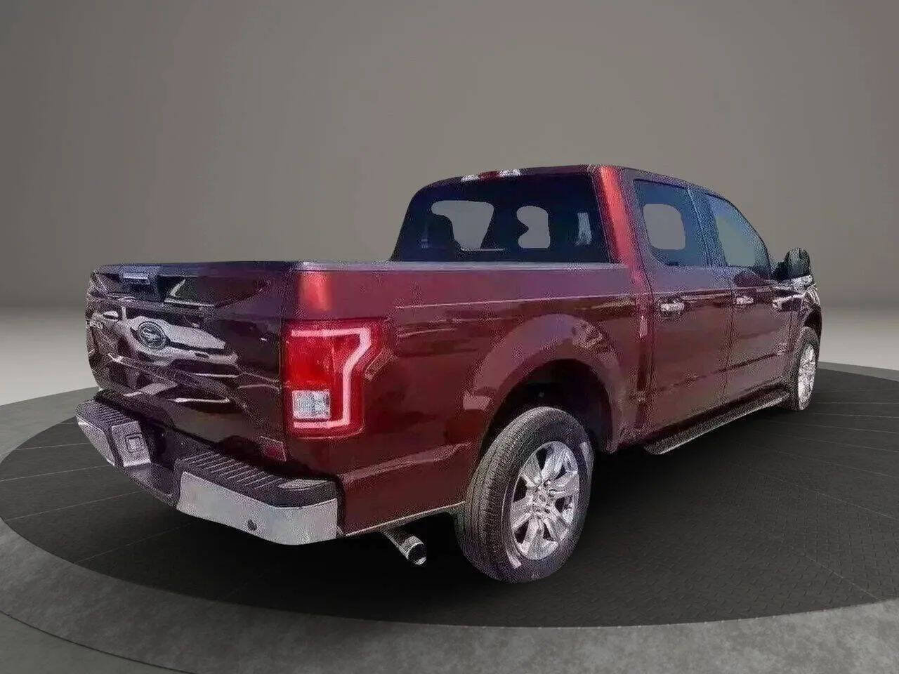 Used 2017 Ford F150 XLT w/ Equipment Group 302A Luxury RWD image 7