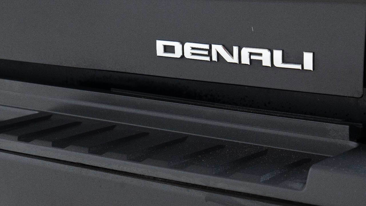Used 2016 GMC Sierra 2500 Denali w/ Duramax Plus Package AWD/4WD image 67