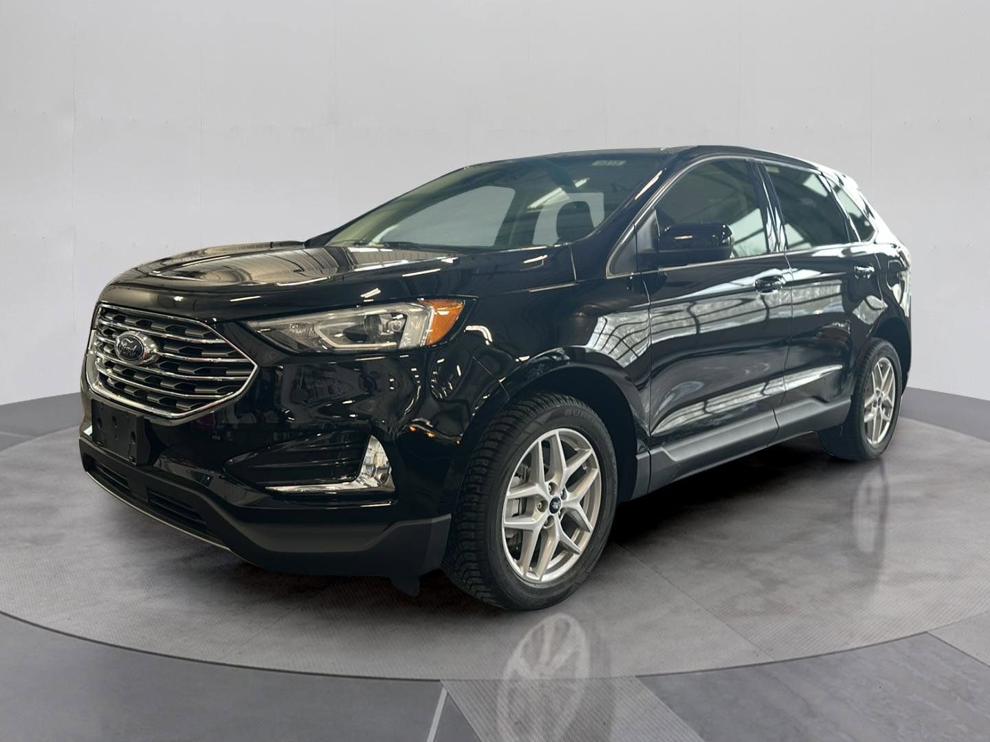 Certified 2022 Ford Edge SEL
