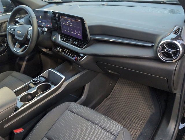 Used 2026 Chevrolet Equinox LT image 34