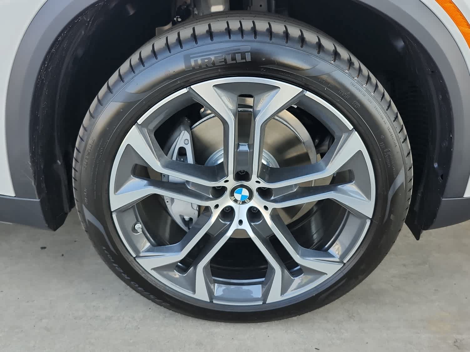 New 2026 BMW X5 xDrive40i AWD/4WD image 8