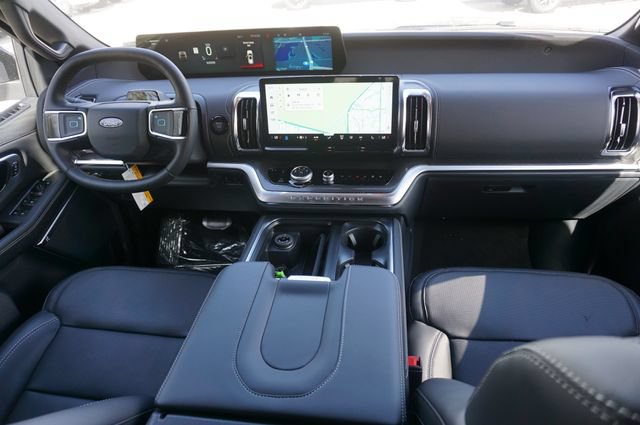 New 2027 Ford Expedition Max Platinum w/ Stealth Appearance Package AWD/4WD image 6