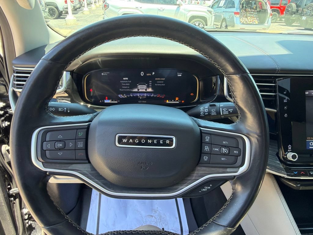 Used 2022 Jeep Wagoneer Series III w/ Premium Group I AWD/4WD image 29
