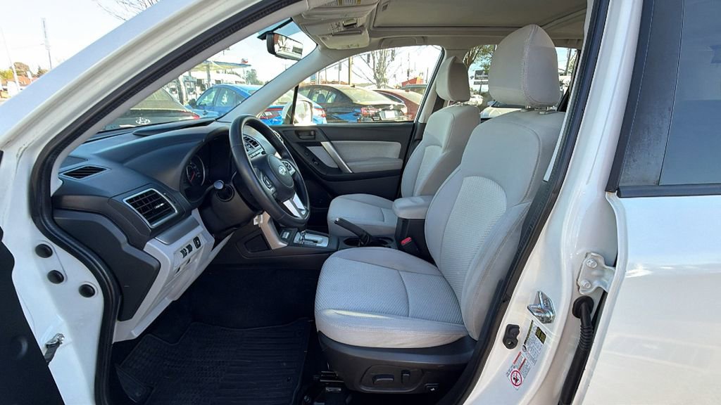 Used 2017 Subaru Forester 2.5i Premium image 31