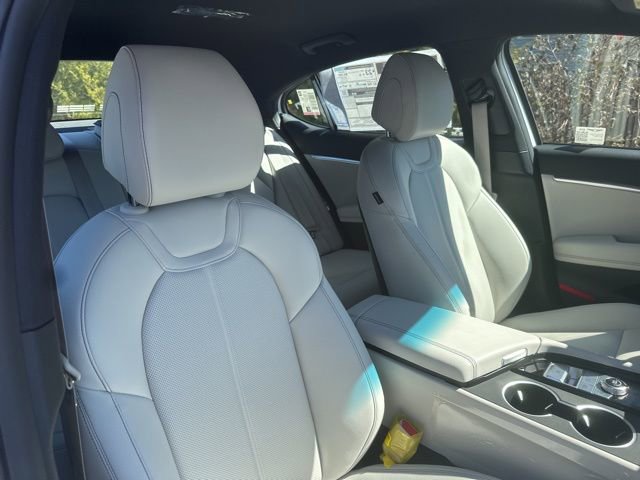 New 2025 Genesis G70 2.5T image 37