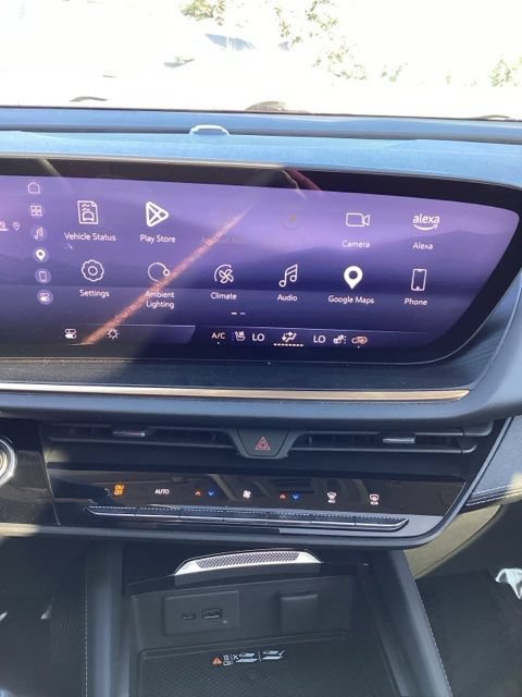 Used 2024 Buick Envision Avenir AWD/4WD image 13