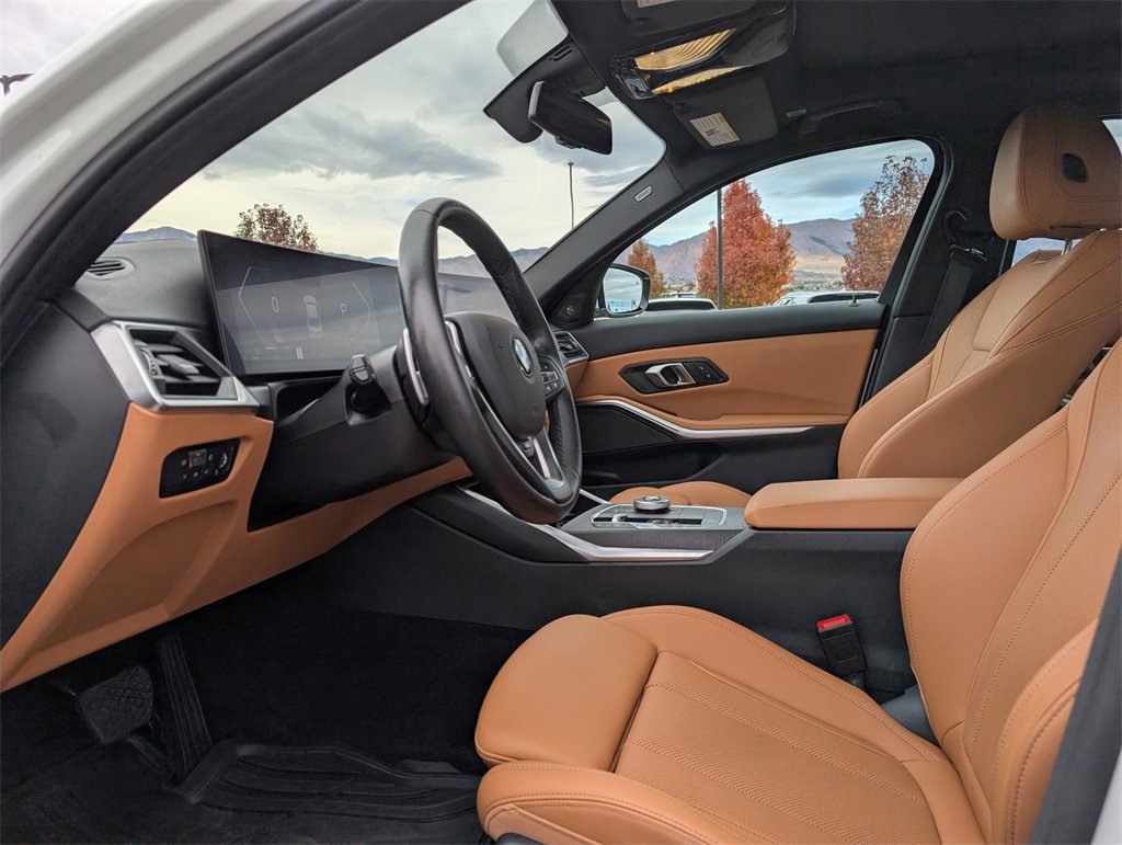 Used 2024 BMW 330i xDrive 330i xDrive w/ Premium Package image 10