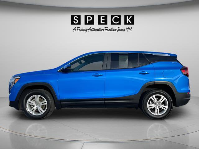 Used 2024 GMC Terrain SLE AWD/4WD image 2