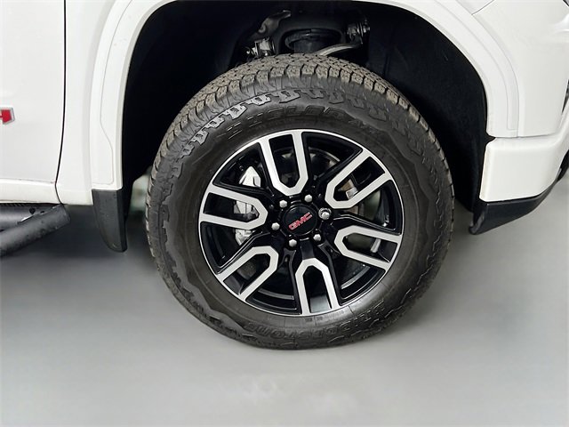 Used 2025 GMC Sierra 1500 AT4 w/ AT4 Premium Package image 39