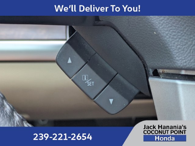 Used 2016 Subaru Outback 2.5i Limited AWD/4WD image 32