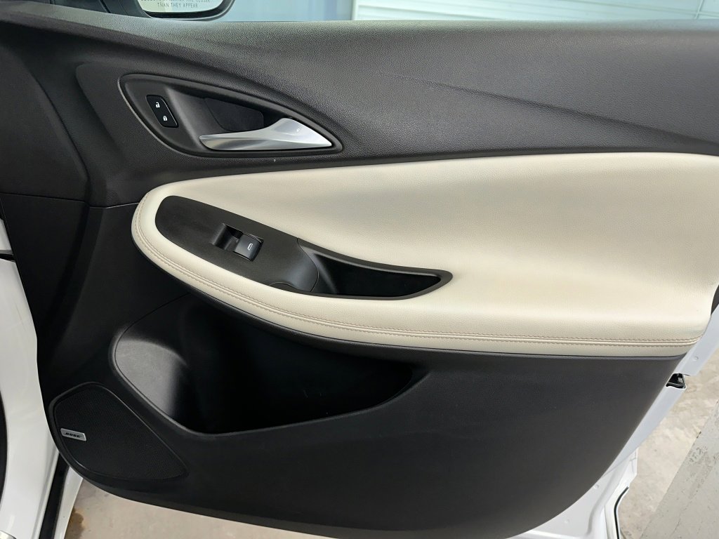 Certified 2024 Buick Encore GX Avenir w/ Avenir Convenience Package image 32