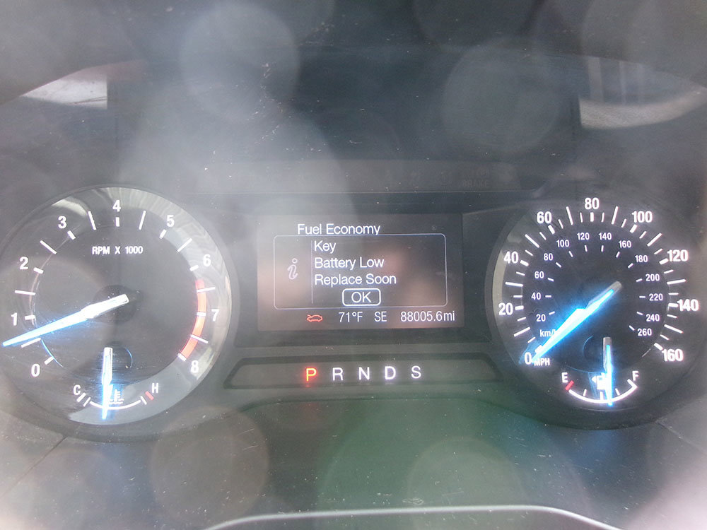 Used 2016 Ford Edge SEL image 18