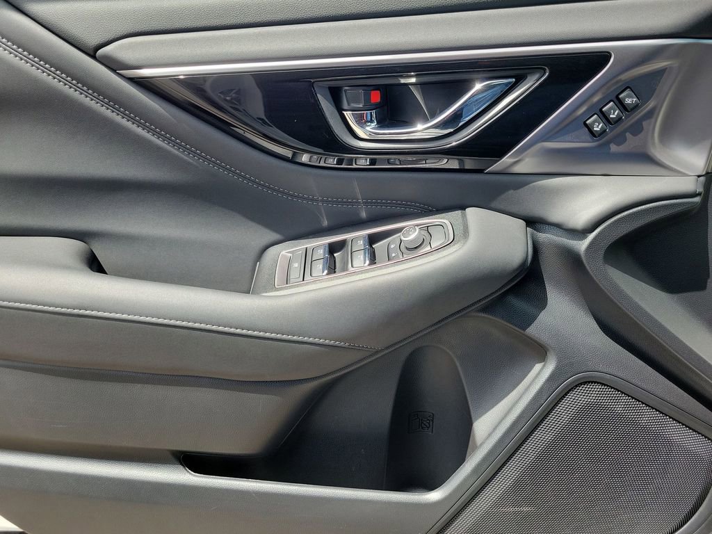 Certified 2025 Subaru Outback Limited image 15