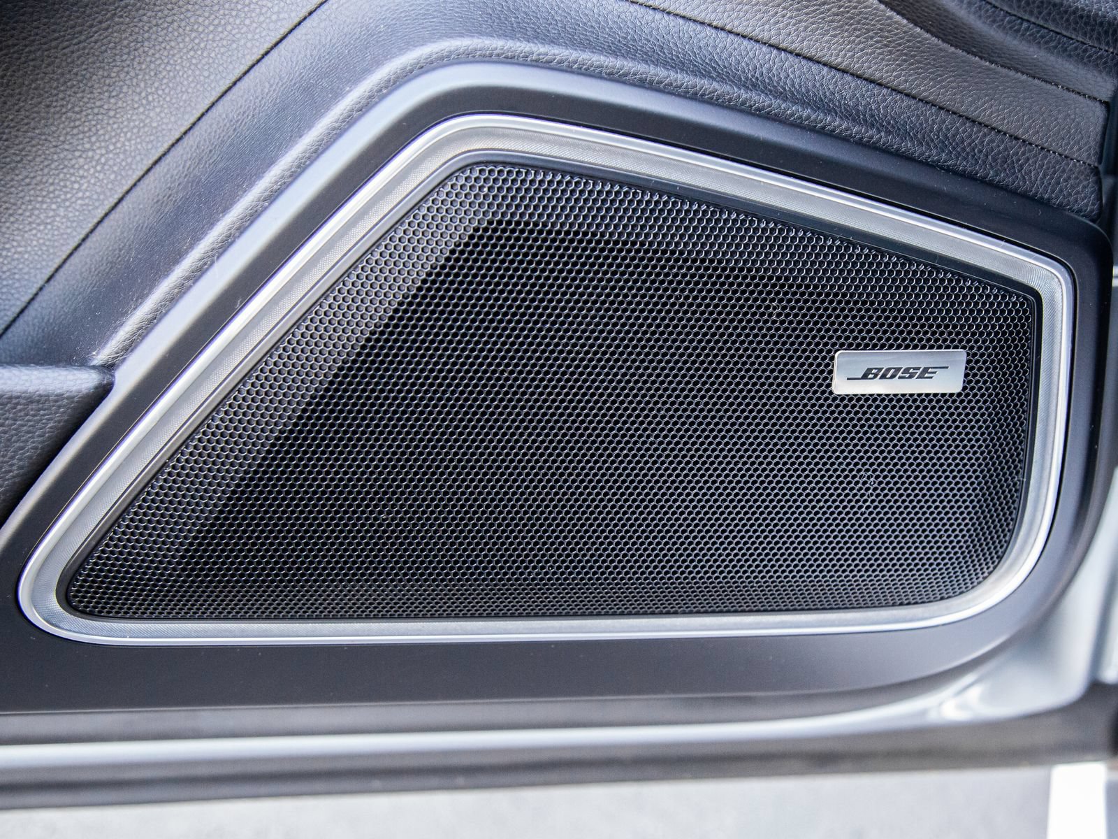 Certified 2023 Porsche Panamera RWD image 8