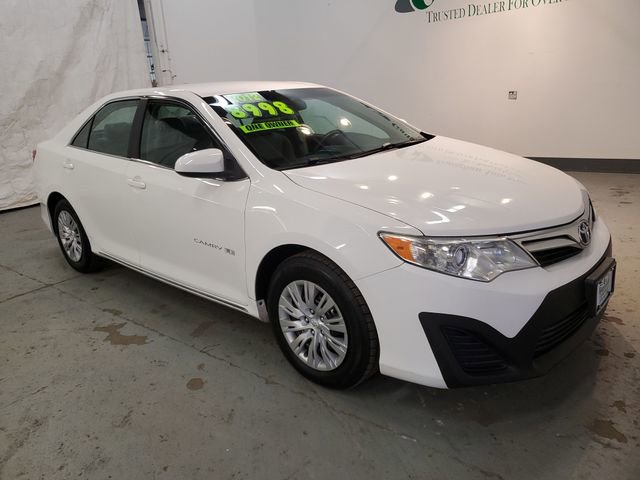 Used 2012 Toyota Camry LE image 10