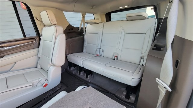 Used 2021 GMC Yukon XL Denali w/ Denali Premium Package image 67