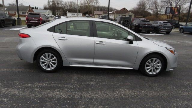 Used 2023 Toyota Corolla LE image 9