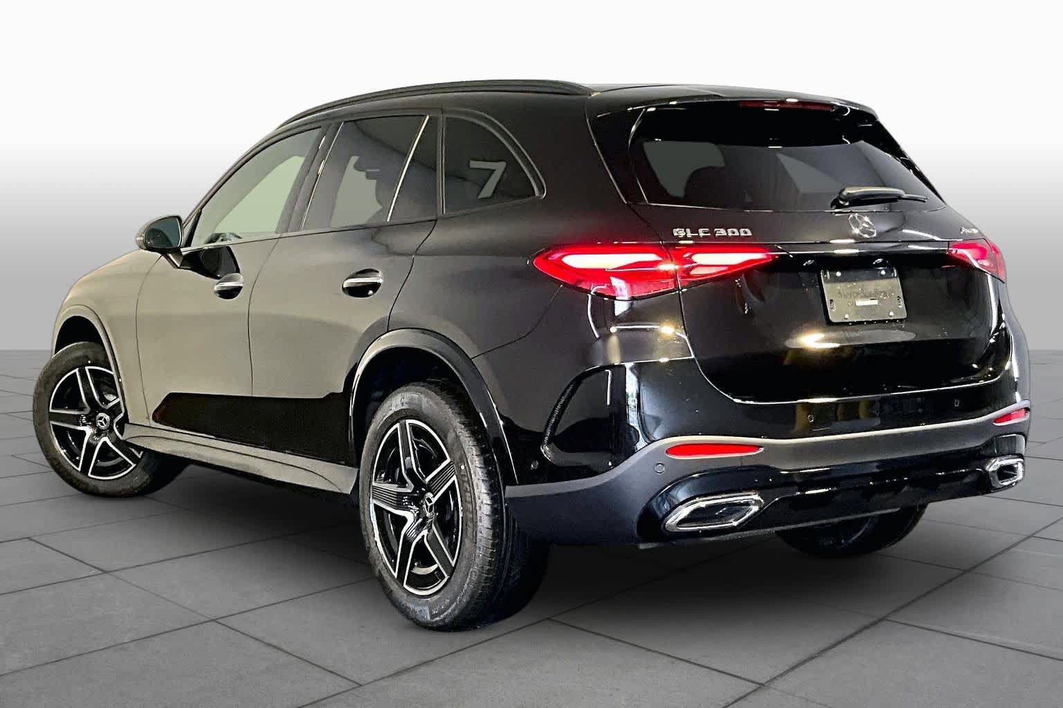 New 2026 Mercedes-Benz GLC 300 4MATIC image 3