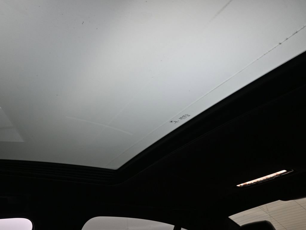 Used 2019 BMW 530e 530e iPerformance w/ Convenience Package image 20