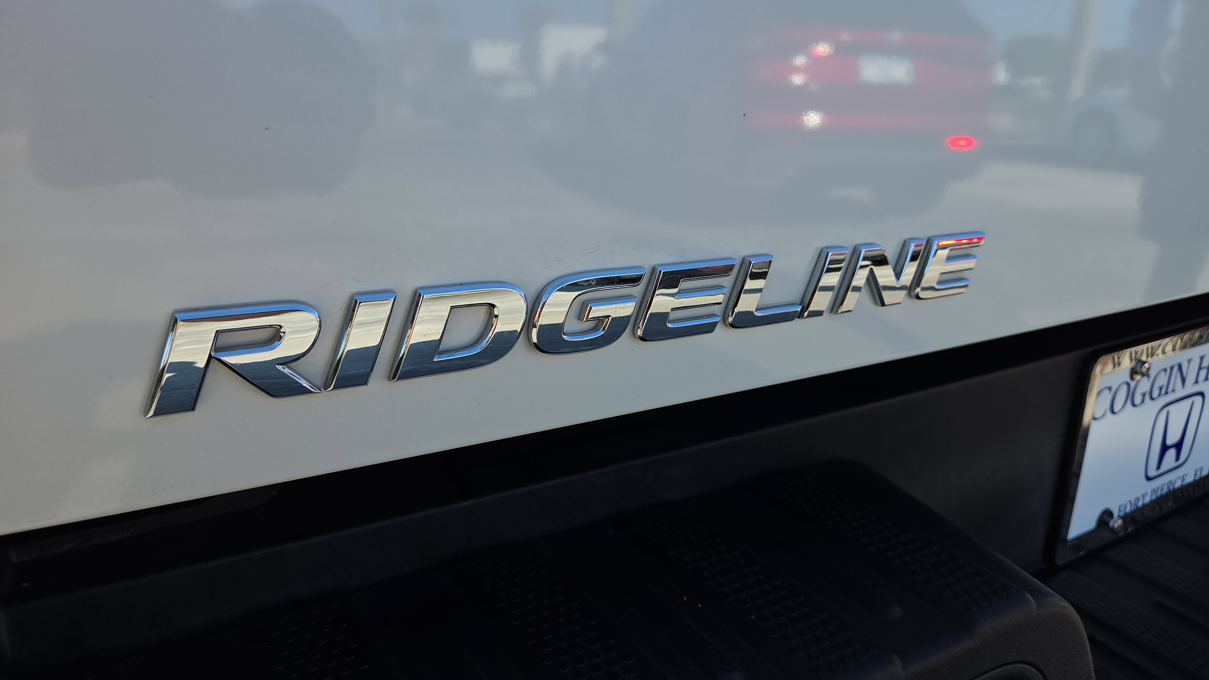 Certified 2018 Honda Ridgeline RTL-E image 17