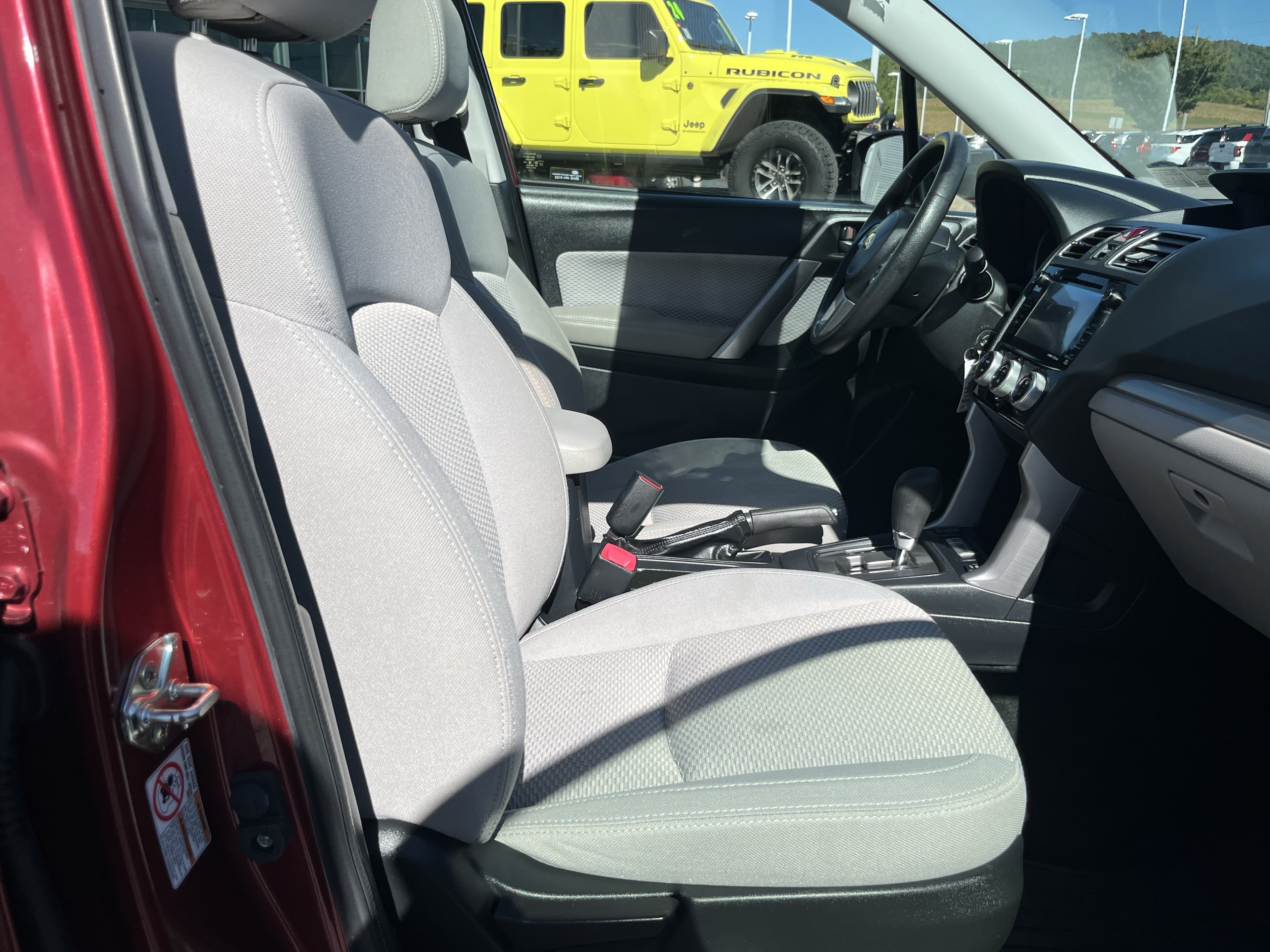 Used 2018 Subaru Forester 2.5i Premium w/ Protection Package #1 AWD/4WD image 3