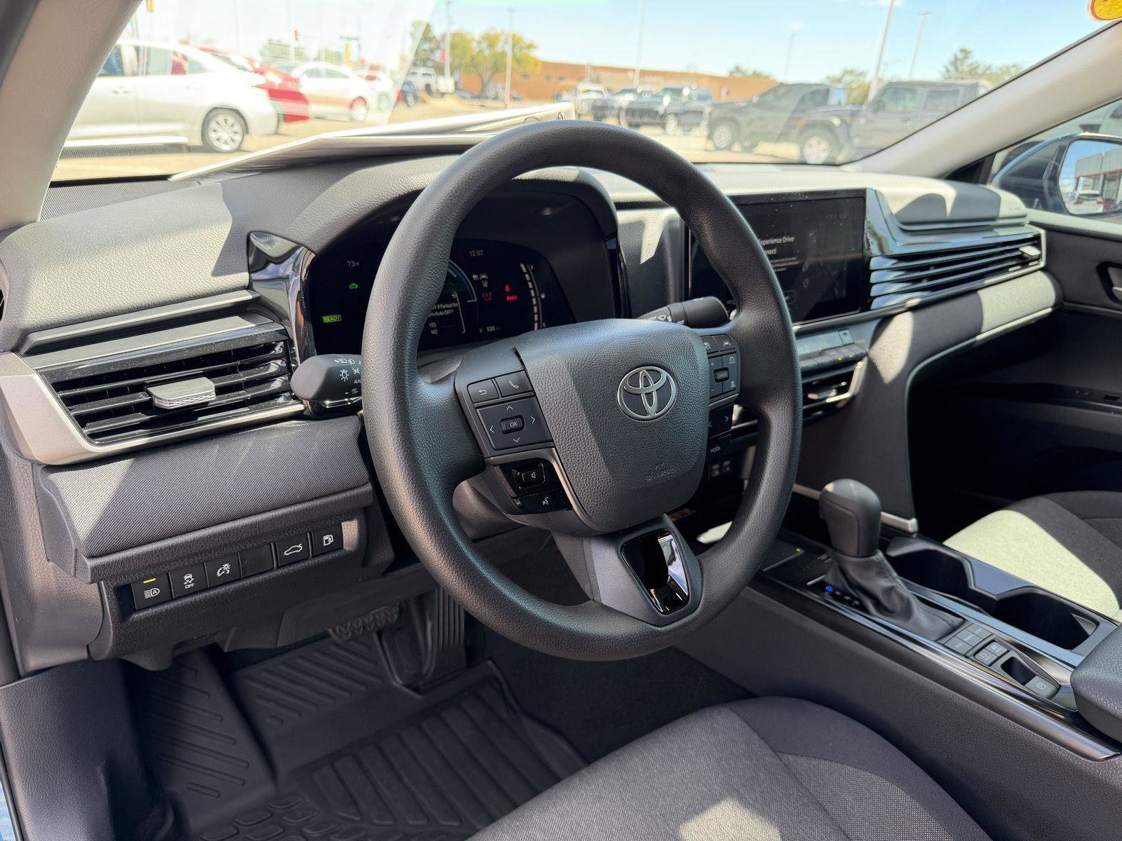 Certified 2025 Toyota Camry LE w/ Convenience Package image 33