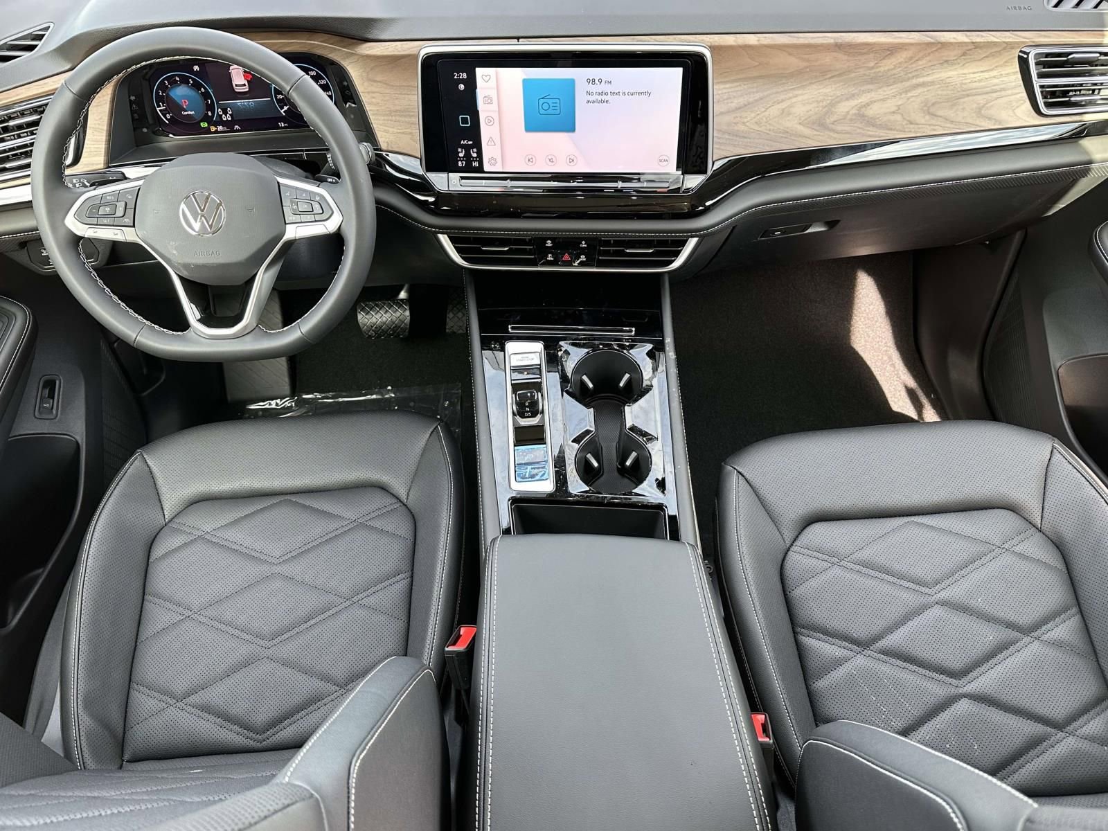 New 2026 Volkswagen Atlas SE image 11