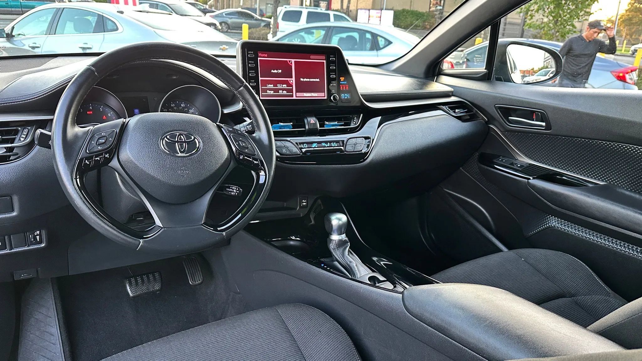 Used 2019 Toyota C-HR XLE image 15