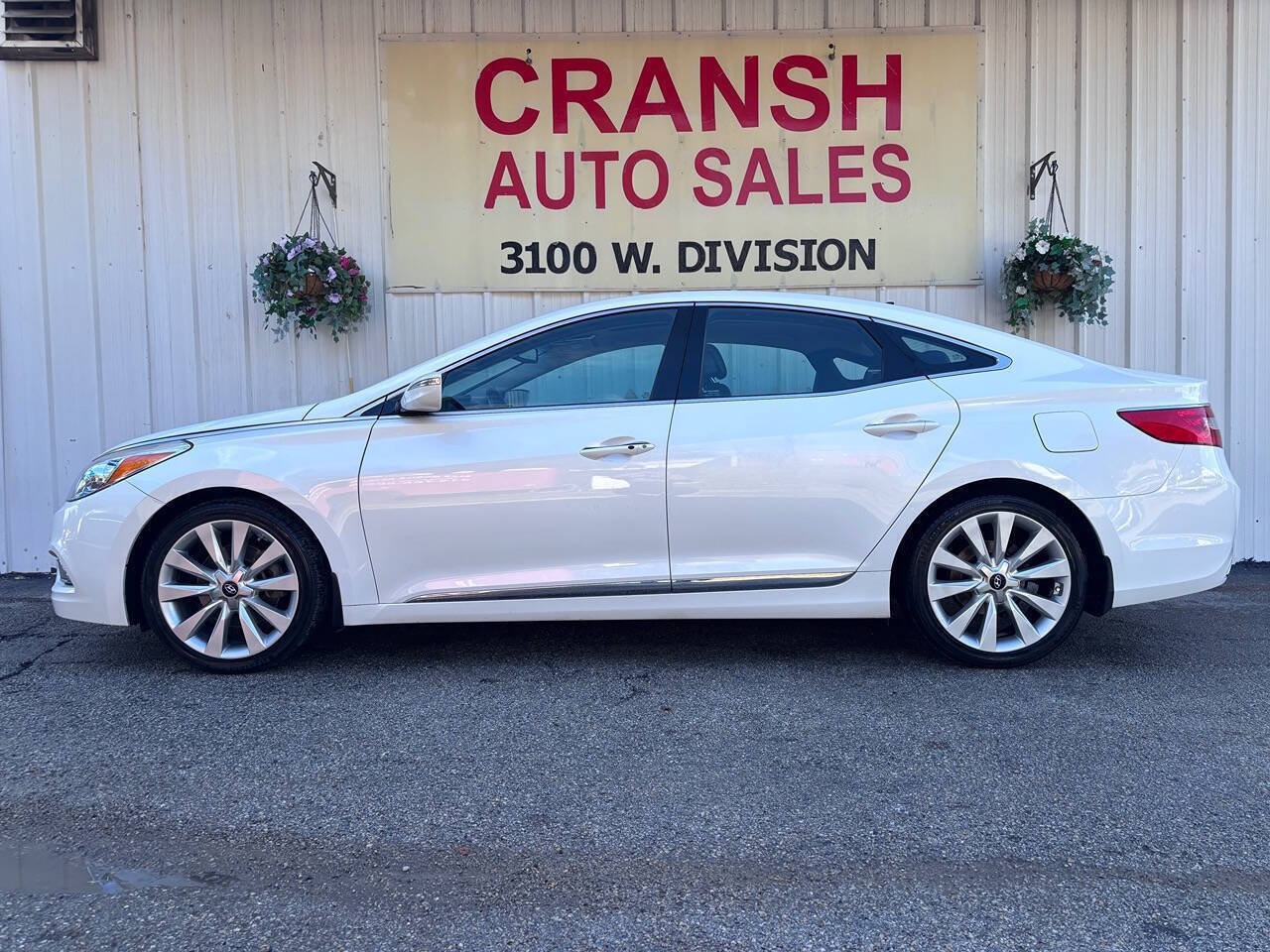 Used 2014 Hyundai Azera Limited w/ Option Group 02 FWD image 5