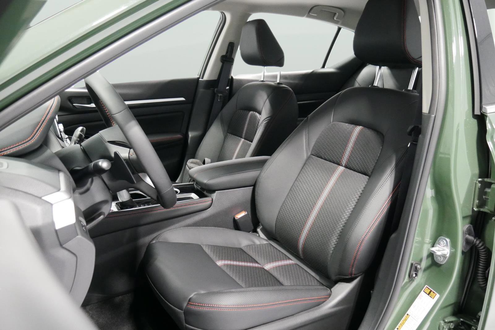 New 2025 Nissan Altima 2.5 SR image 10