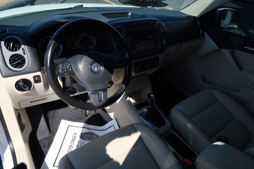 Used 2012 Volkswagen Tiguan SE AWD/4WD image 6